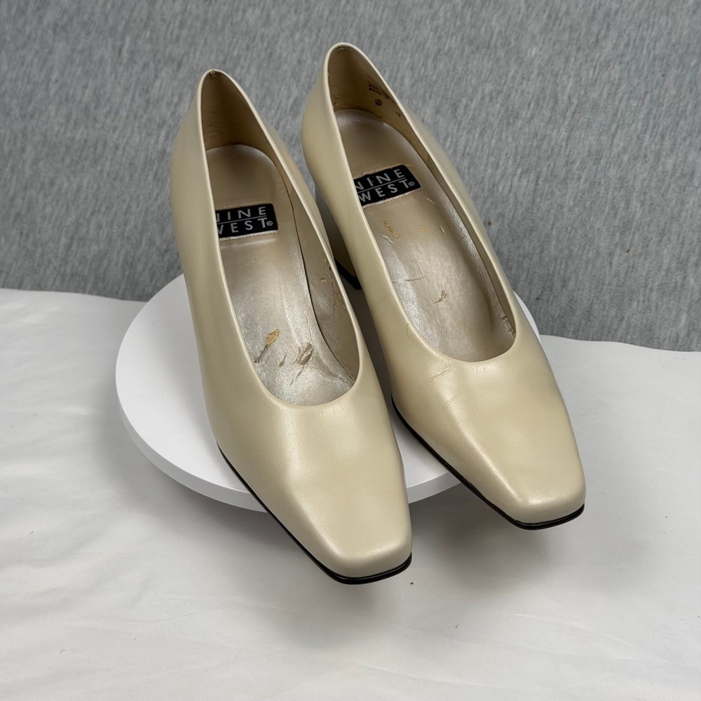 Nine West Gabrielle Cream Leather Square Toe Block Heel Pumps 9N Brazil